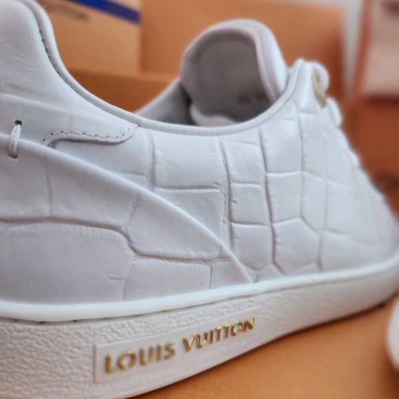 LIKE NEW! Louis Vuitton Frontrow Low Top Leather Croc Embossed Sneakers Size 36 - Picture 6 of 11